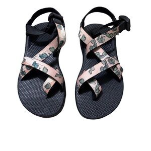 Chaco Z/2 Classic Sandals - Size 8 (Cat Wall)